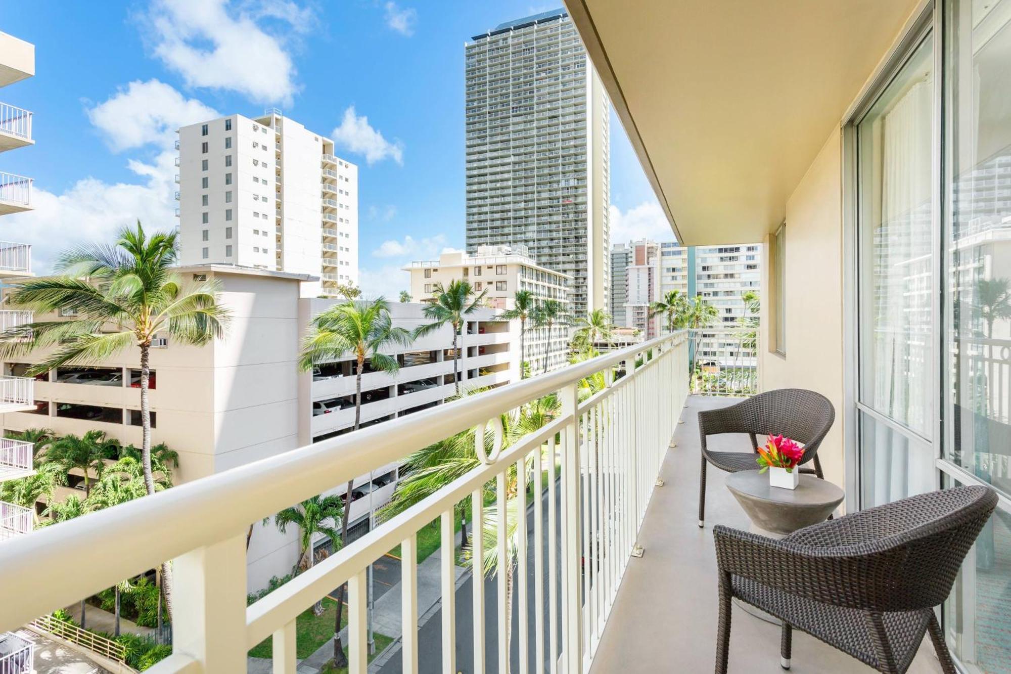 Courtyard By Marriott Waikiki Beach Гонолулу Экстерьер фото