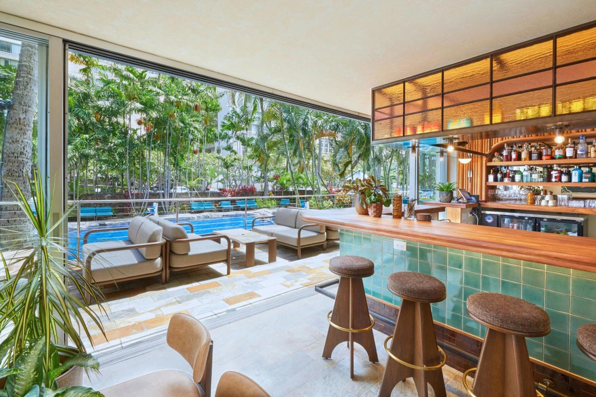 Courtyard By Marriott Waikiki Beach Гонолулу Экстерьер фото